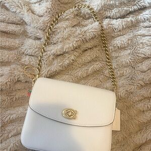 Coach Cassie in Chalk Pebble